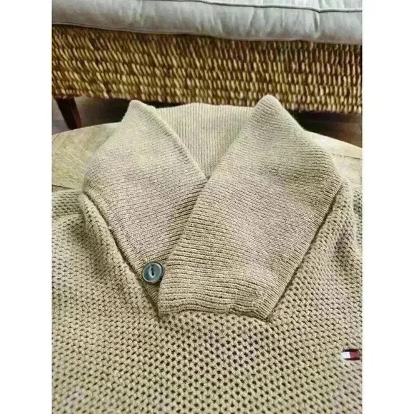 Tommy Hilfiger Cowl Neck Wool Blend Sweater Women's Size Medium Tan - Picture 3 of 8